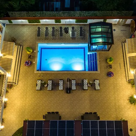 слънчевите къщи Banya (Plovdiv)