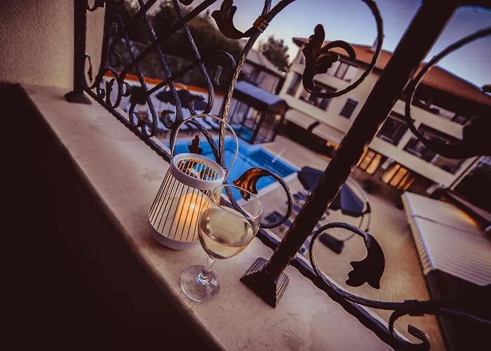 слънчевите къщи Villa Banya (Plovdiv)