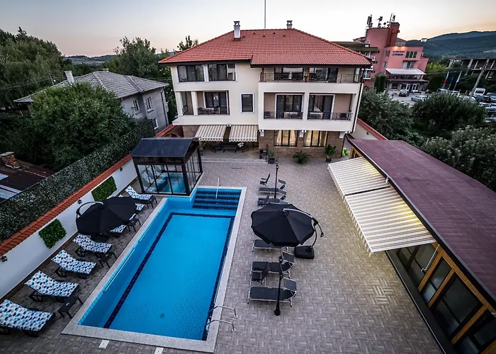 слънчевите къщи Villa *